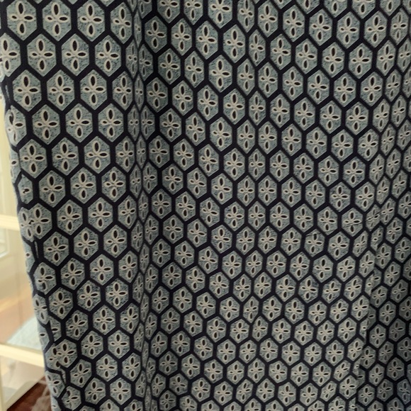 EUC DANA BUCHMAN SILK! Skirt Mid Length Size 12 - Picture 4 of 5